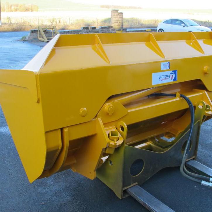 Side Tipping Bucket c/w Chute Extension